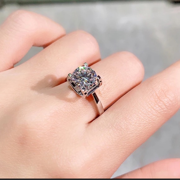 18K WHITE GOLD FILLED DIAMOND ENGAGEMENT RING - Picture 6 of 10